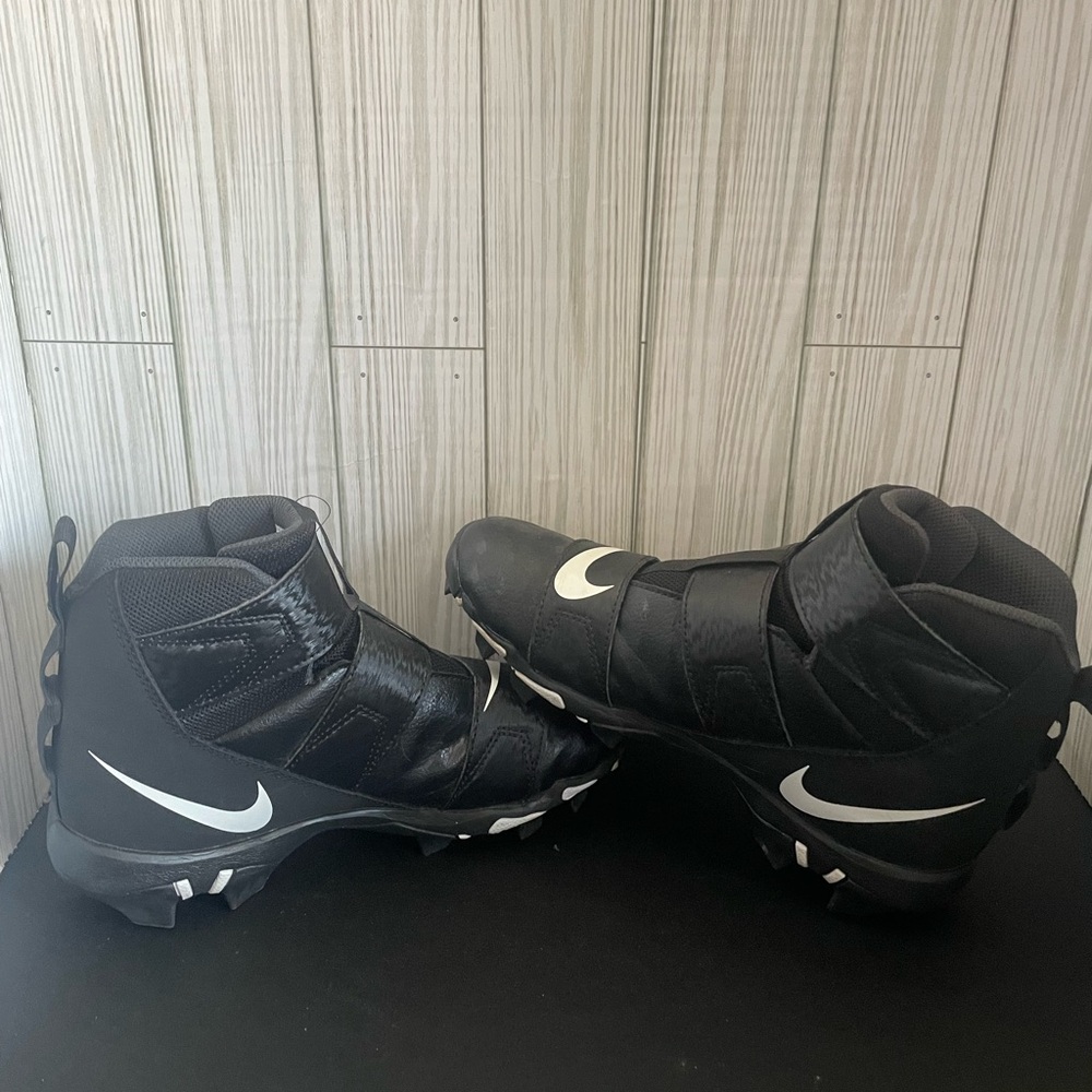 Nike Fastflex Force Football Cleats